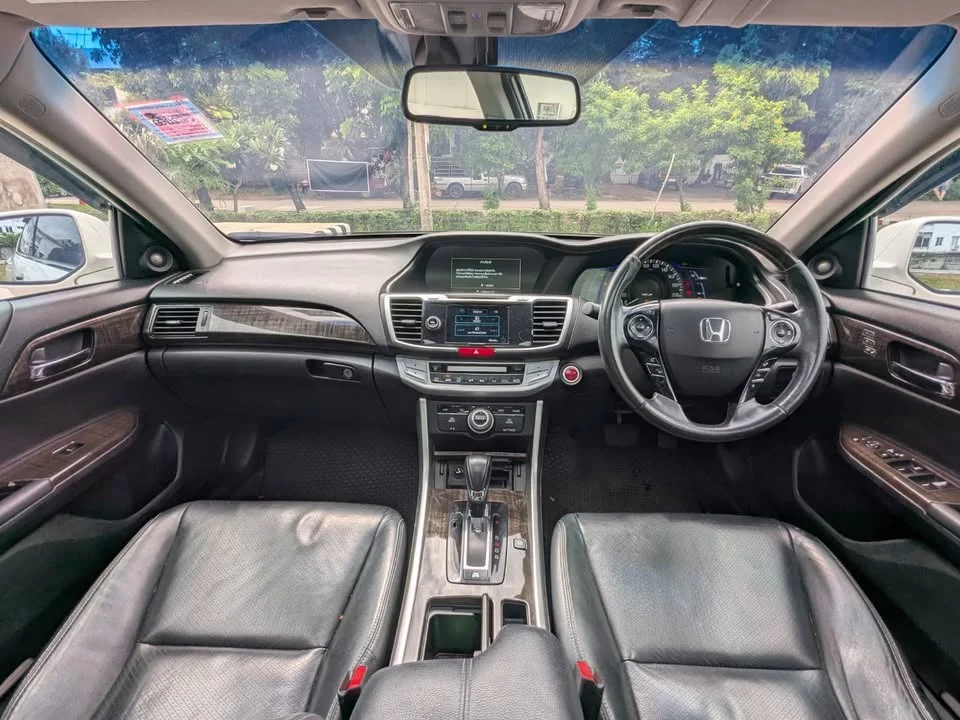 2015 Honda Accord IX 2