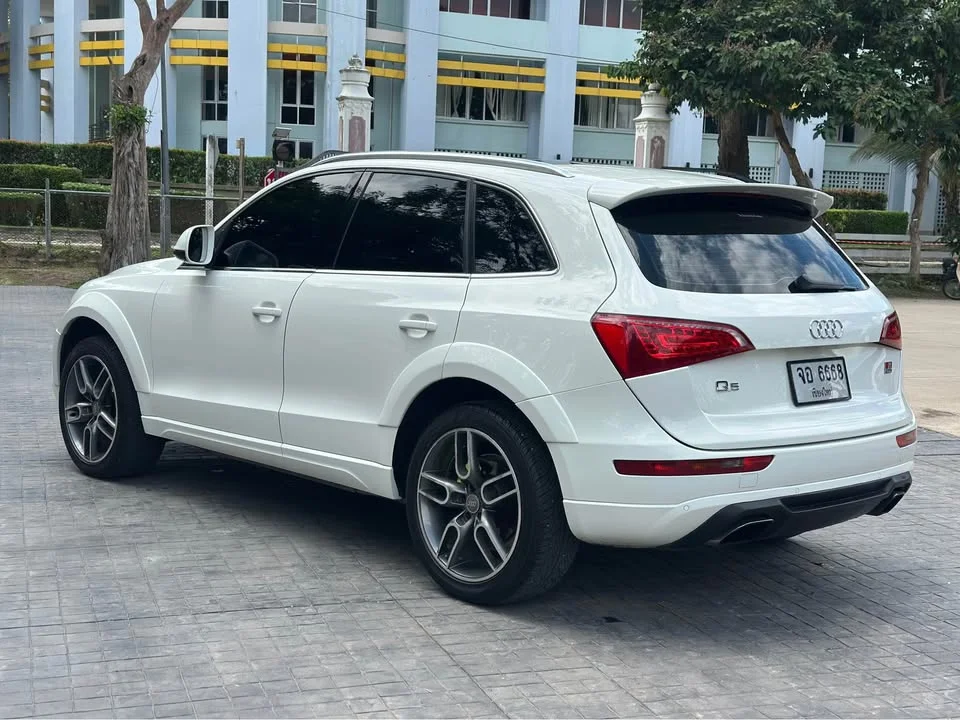 2010 Audi Q5 I (8R) 3