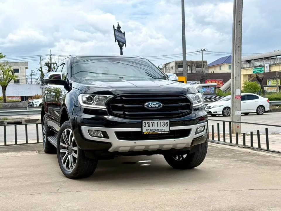 2019 Ford Everest II 2