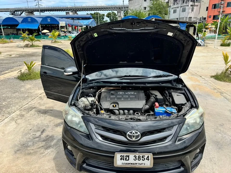 2012 Toyota Corolla Altis X (E140) 2