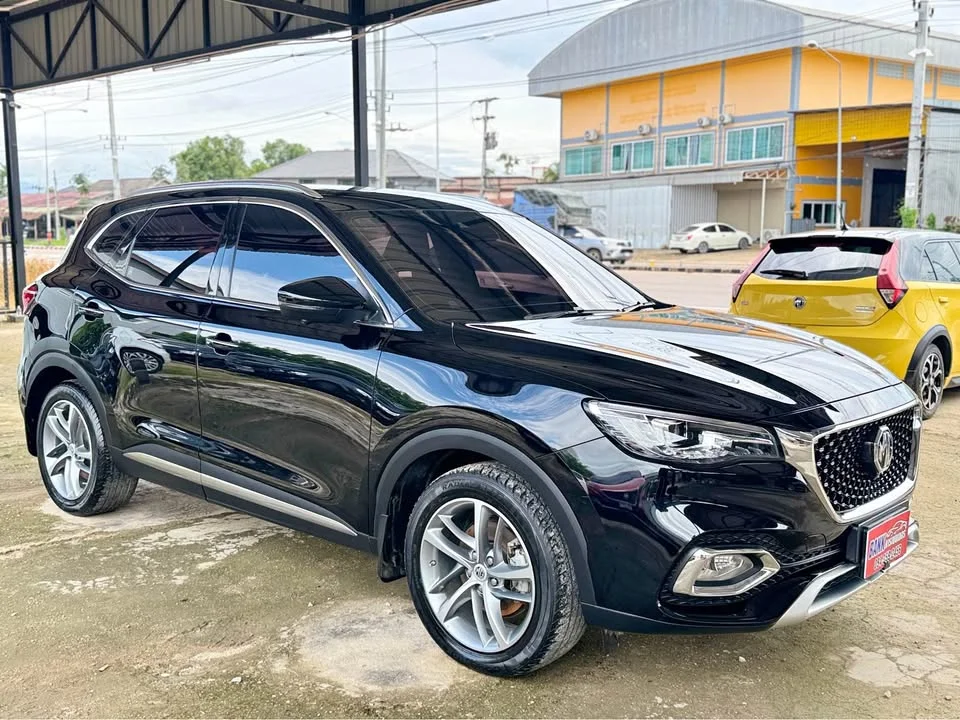 2021 MG HS 2
