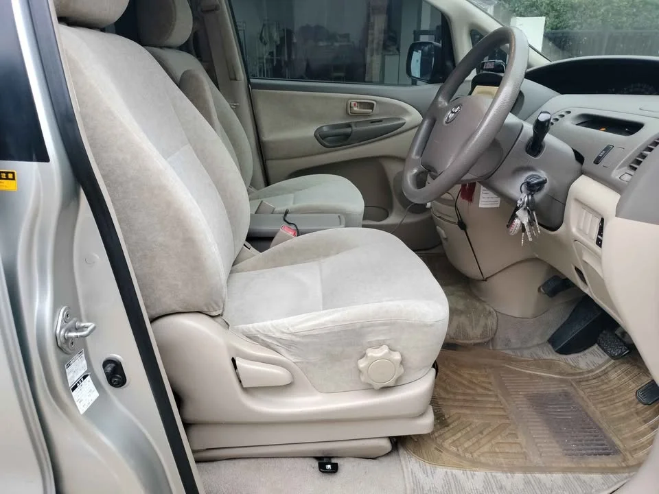 2006 Toyota Estima II 2