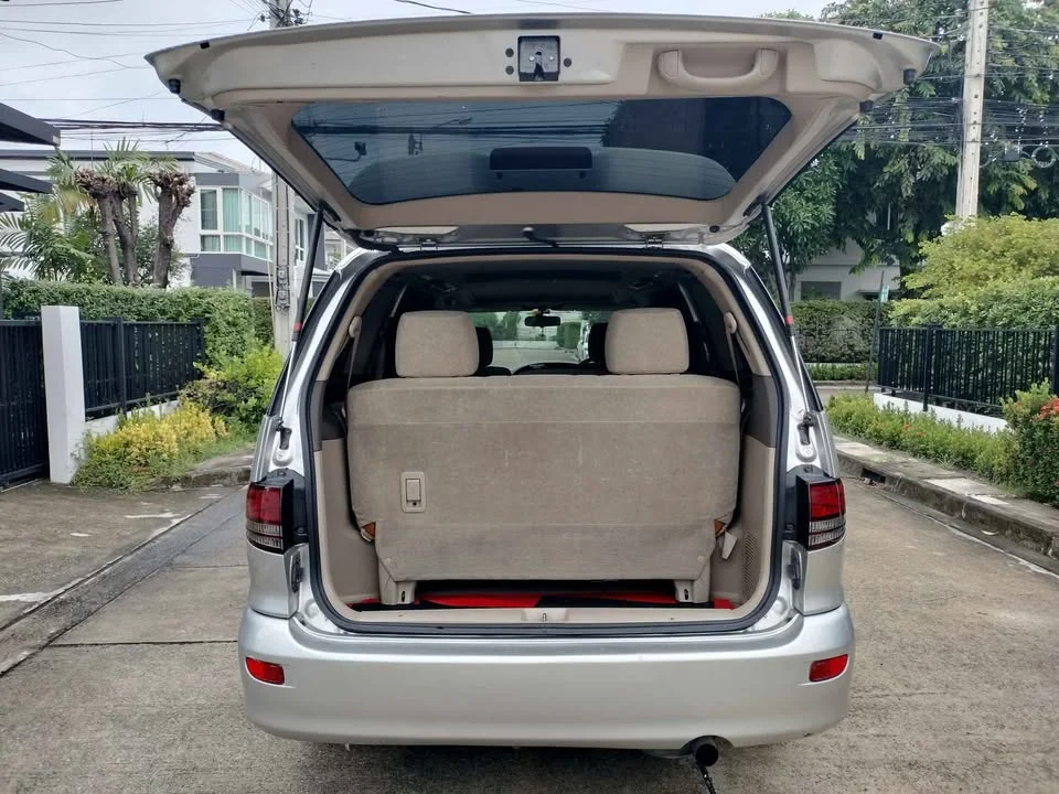 2006 Toyota Estima II 3