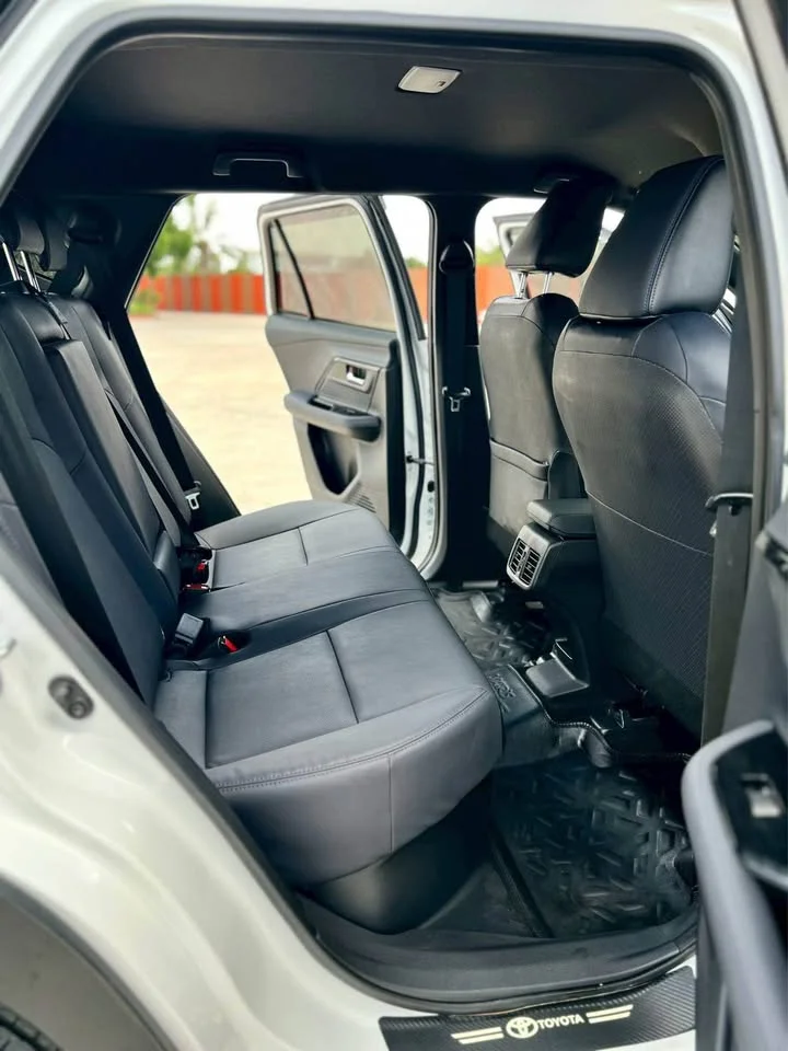 2024 Toyota Yaris Cross AC200 3