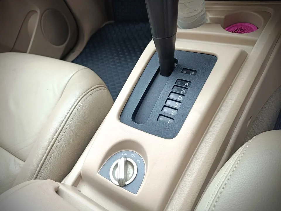 2009 Ford Everest I 3