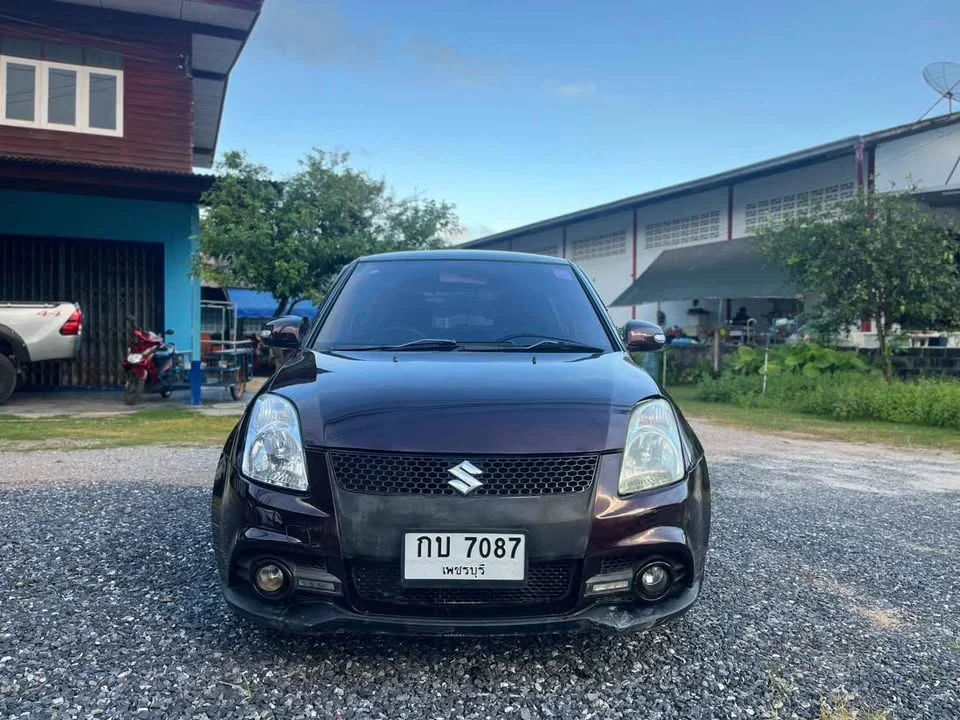 2011 Suzuki Swift I 3