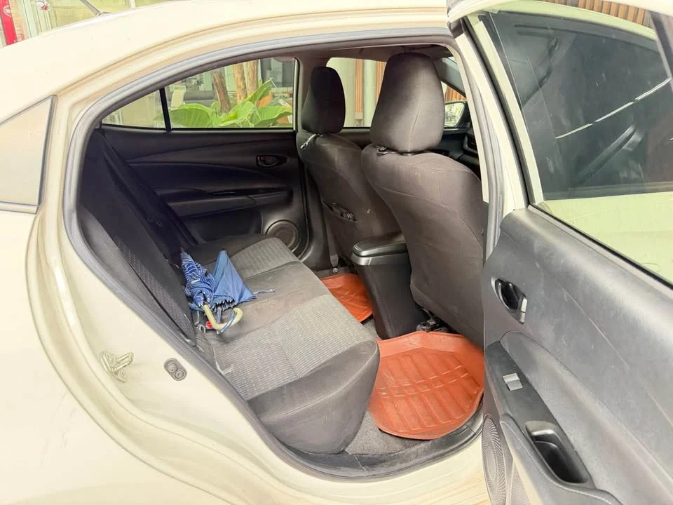 2017 Toyota Yaris ATIV III 2