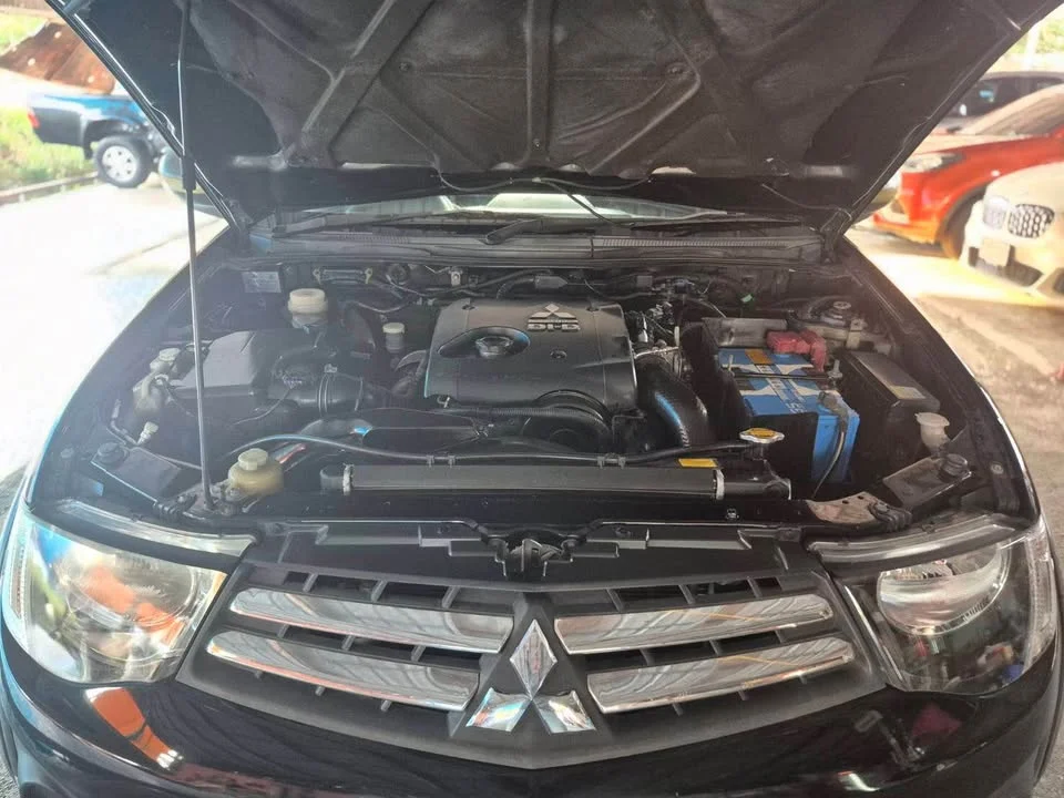 2012 Mitsubishi Triton IV 3
