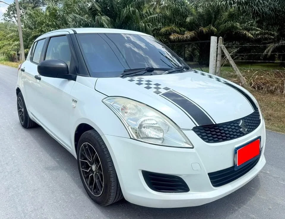 2016 Suzuki Swift II 2