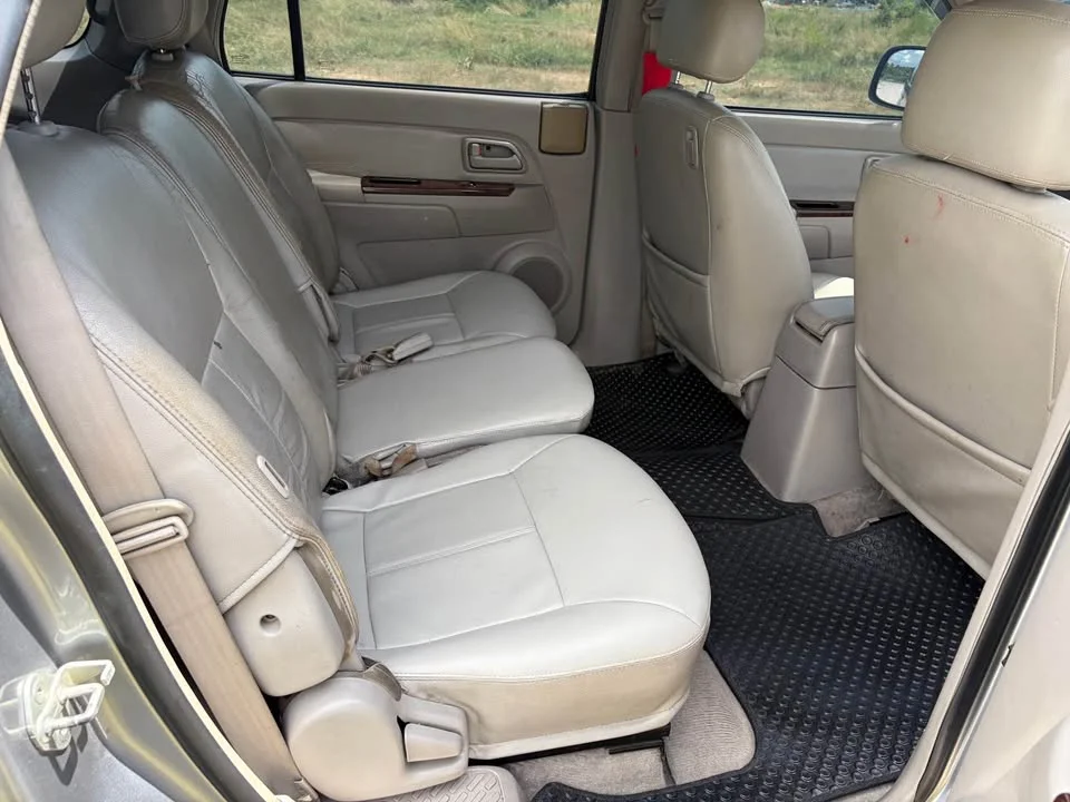 2006 Isuzu MU-7 3