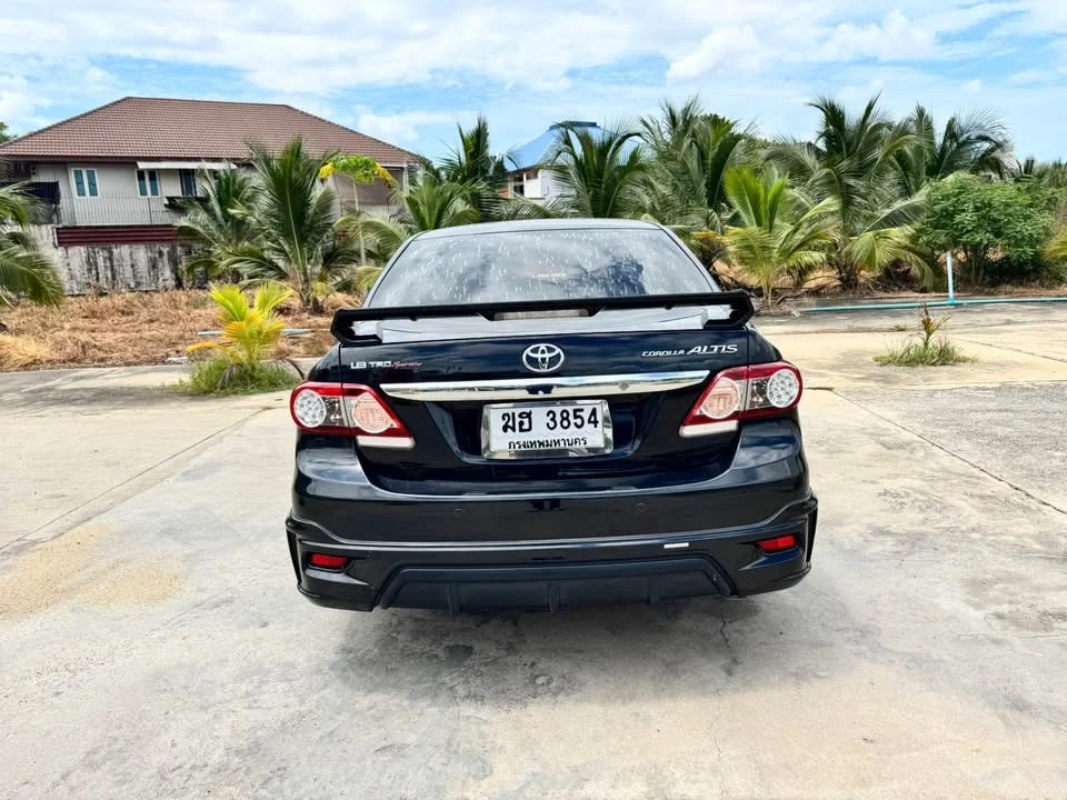 2012 Toyota Corolla Altis X (E140) 3