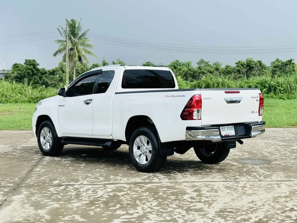 2018 Toyota Hilux VIII 3