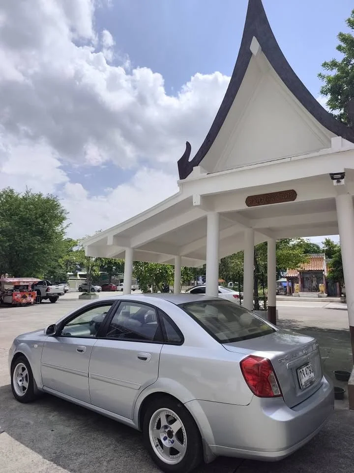 2005 Chevrolet Optra 3