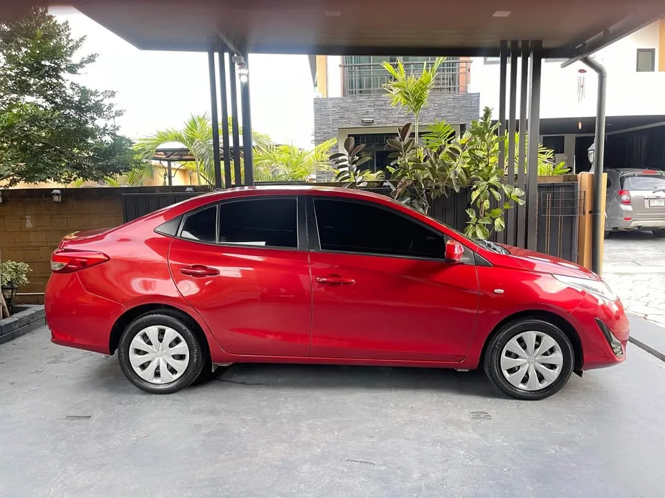 2017 Toyota Yaris ATIV III 3