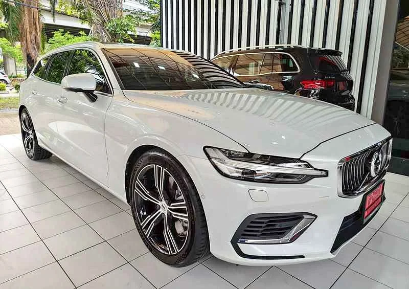 2021 Volvo V60 II 3