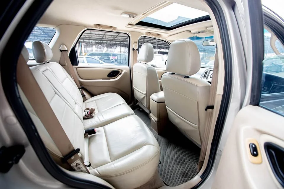 2004 Ford Escape I 2