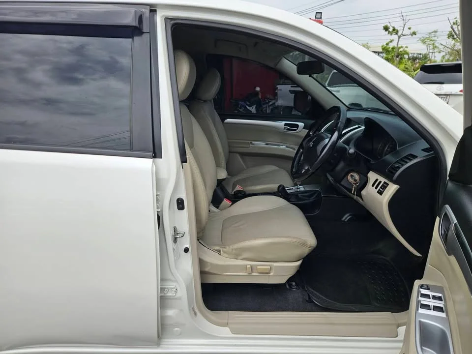 2009 Mitsubishi Pajero Sport II 2
