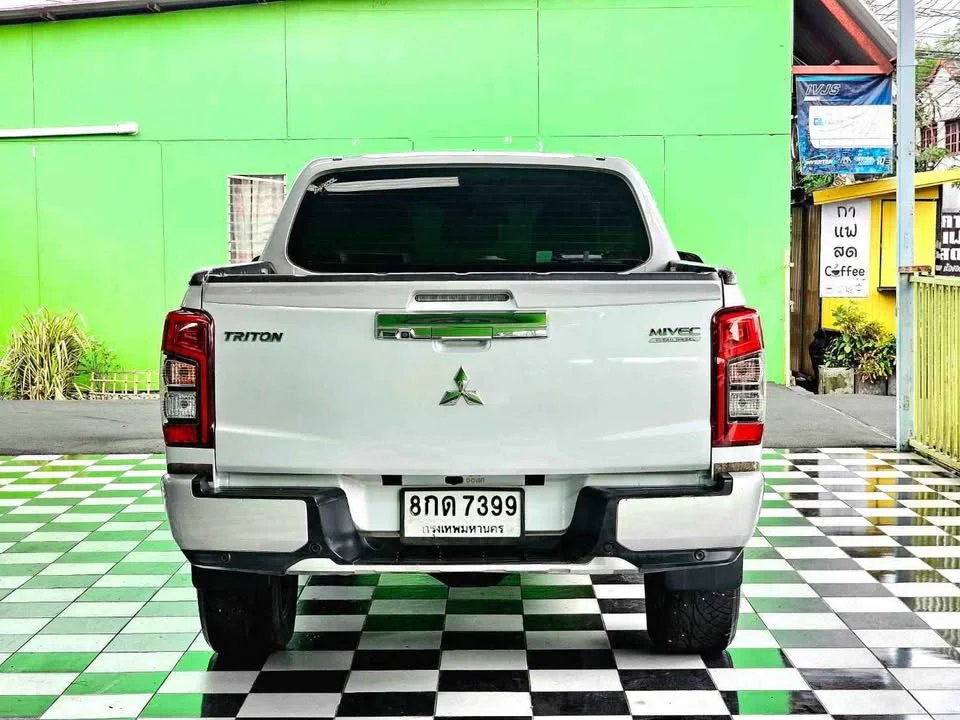 2018 Mitsubishi Triton V 3