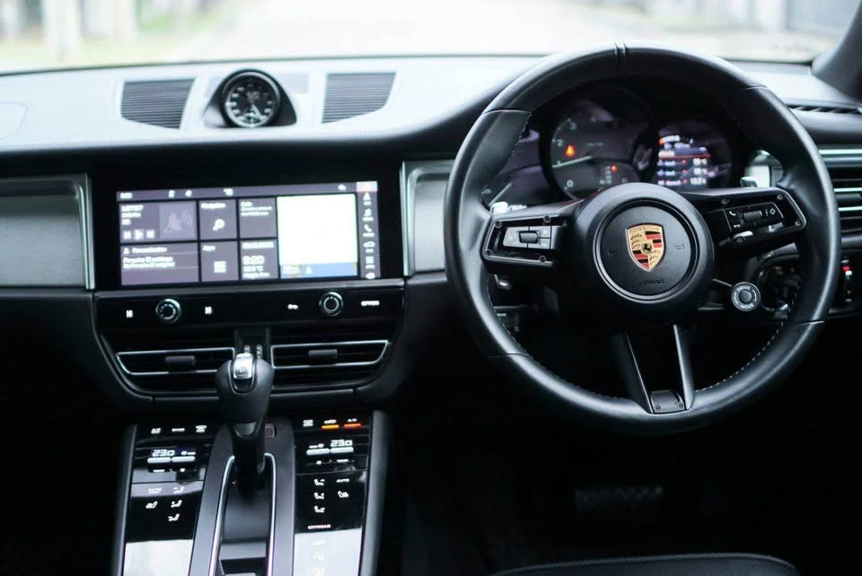 2024 Porsche Macan I 2