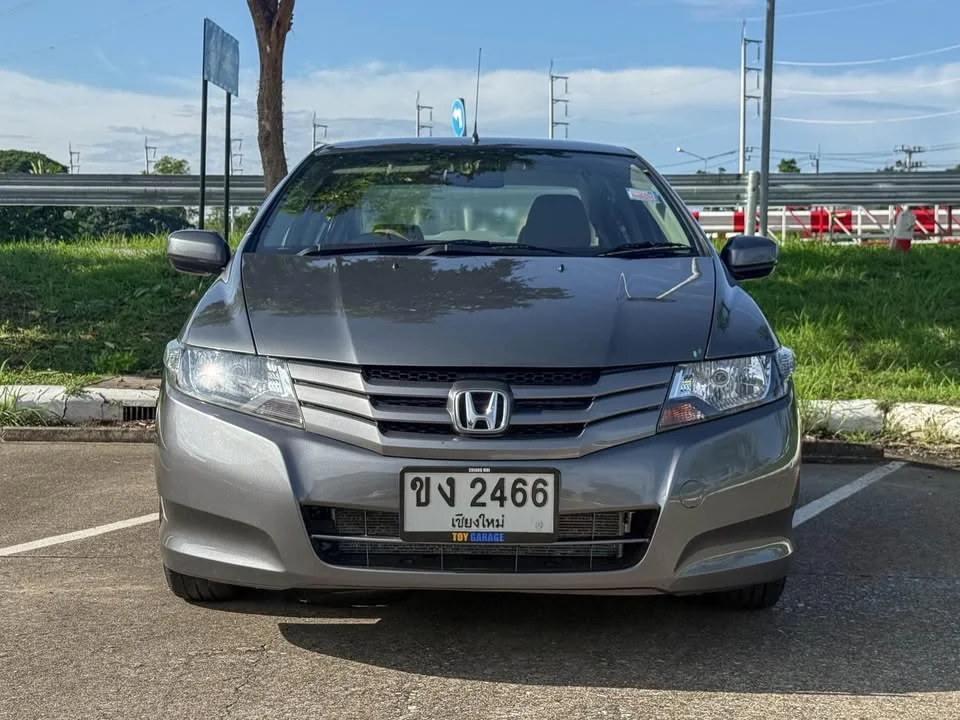 2010 Honda City V 3