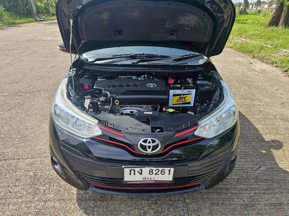 2017 Toyota Yaris ATIV III 3