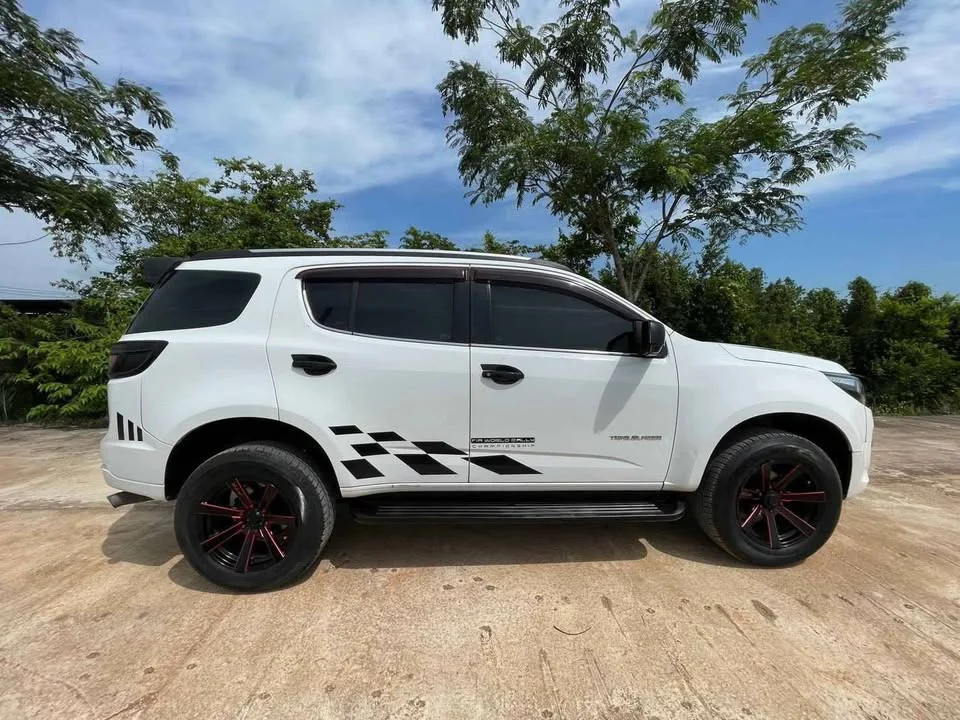 2013 Chevrolet TrailBlazer II 2