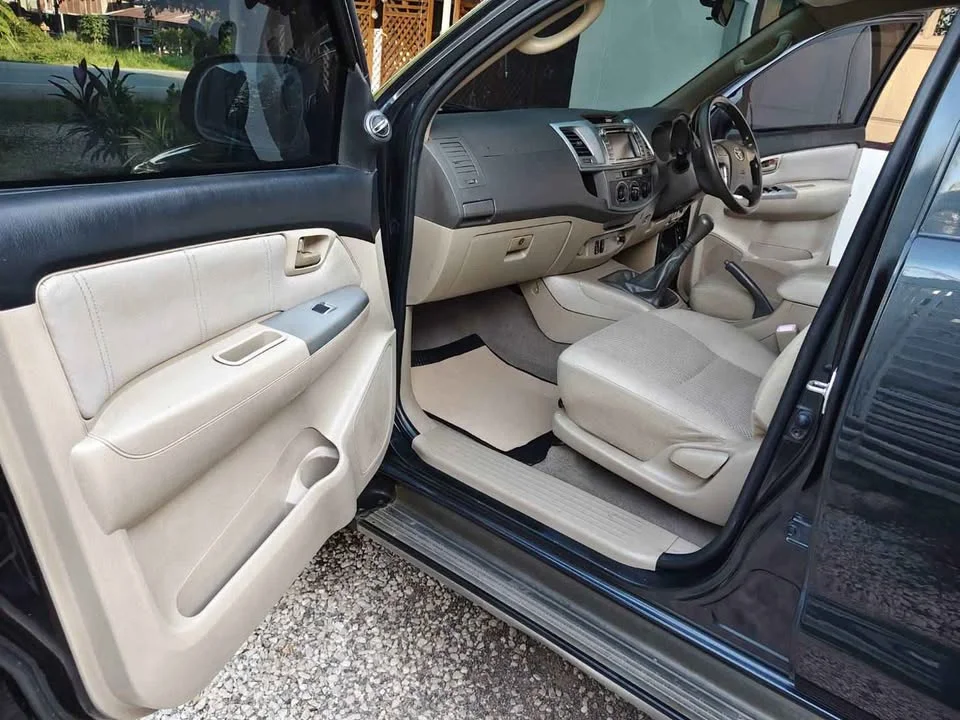 2013 Toyota Hilux VII 3