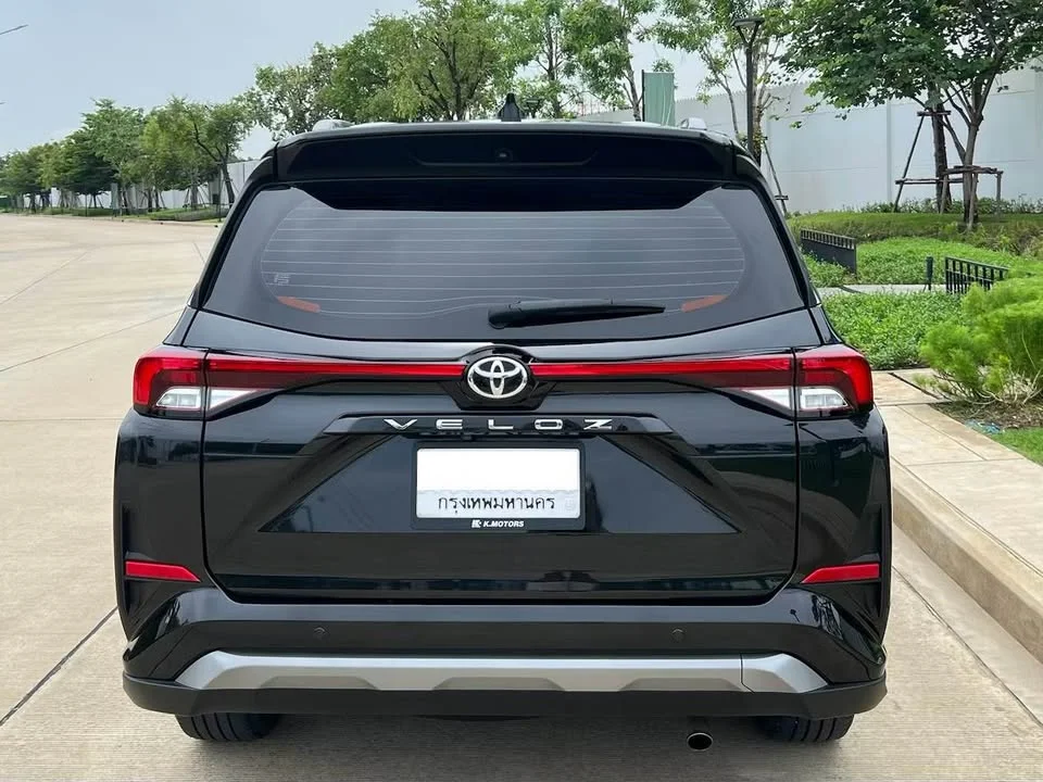 2023 Toyota Veloz III 2