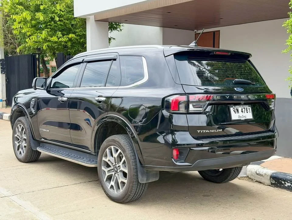 2024 Ford Everest III 3
