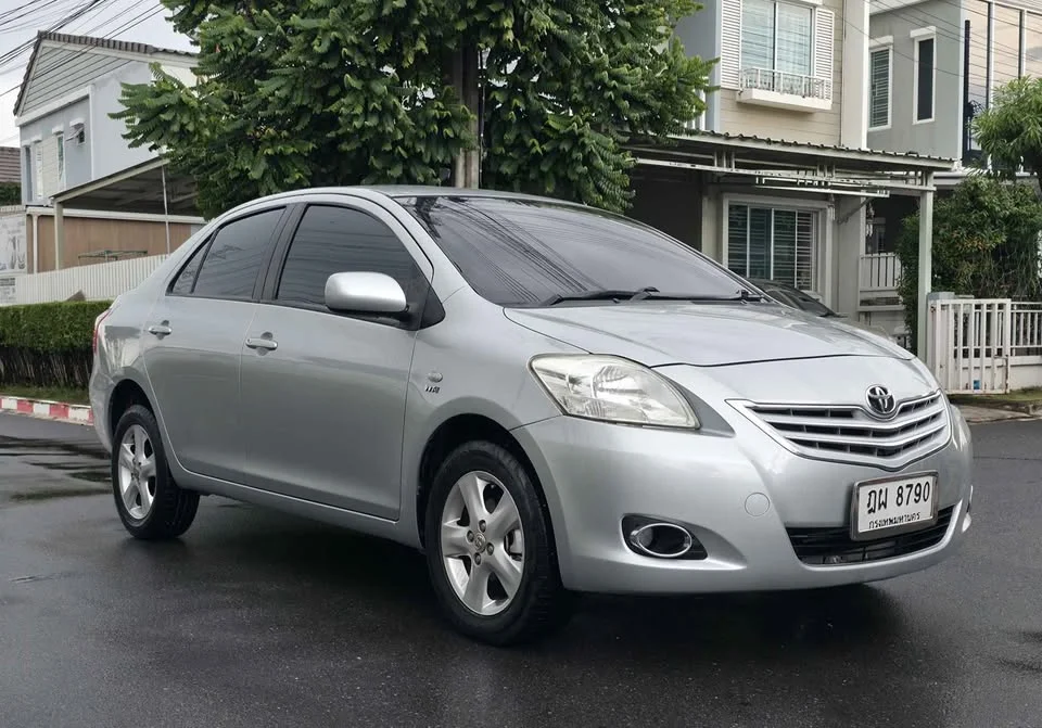 2010 Toyota Vios II 2