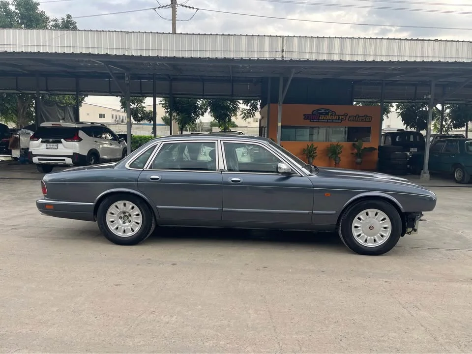 1995 Jaguar XJ X300, X308 2