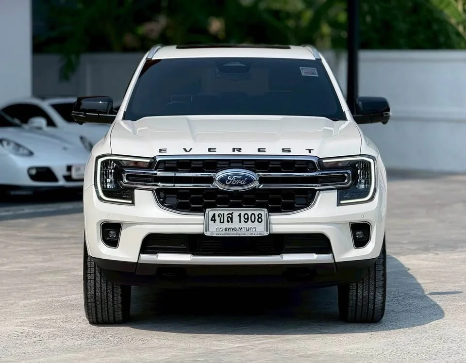 2023 Ford Everest III 2