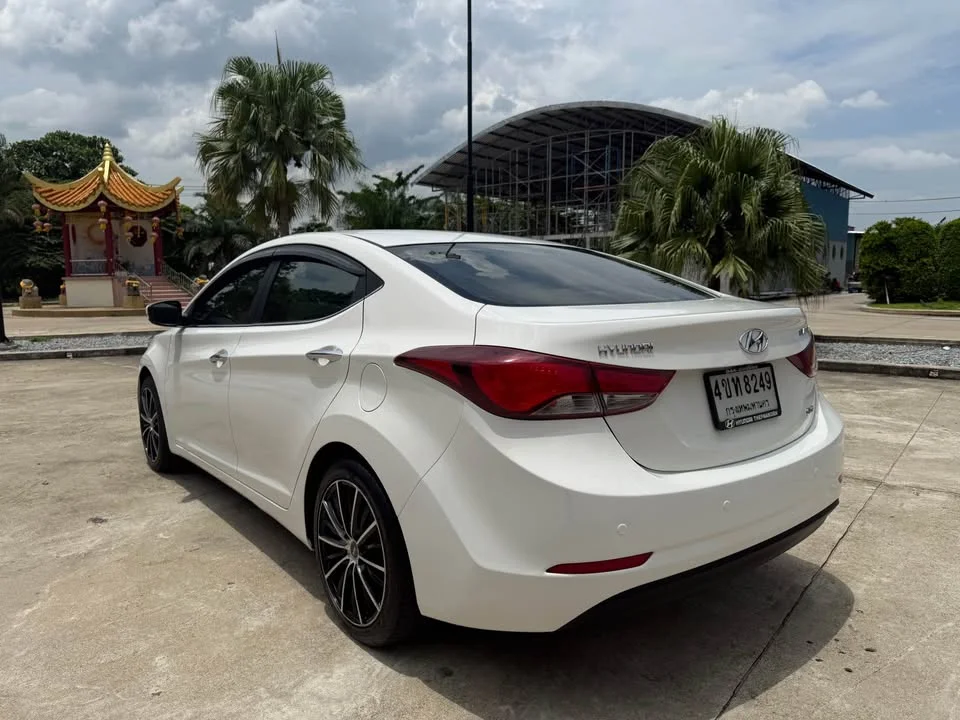 2014 Hyundai Elantra V 3