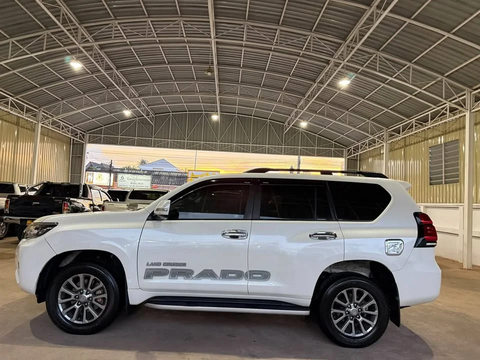 2014 Toyota Land Cruiser Prado J150 3