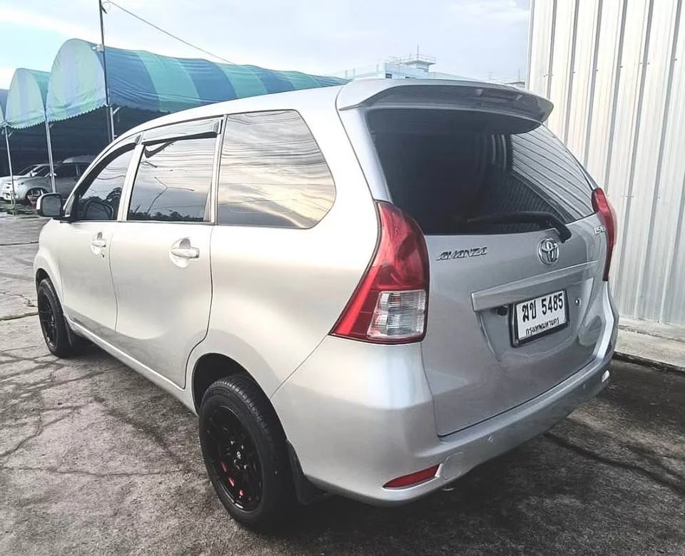 2012 Toyota Avanza II 3