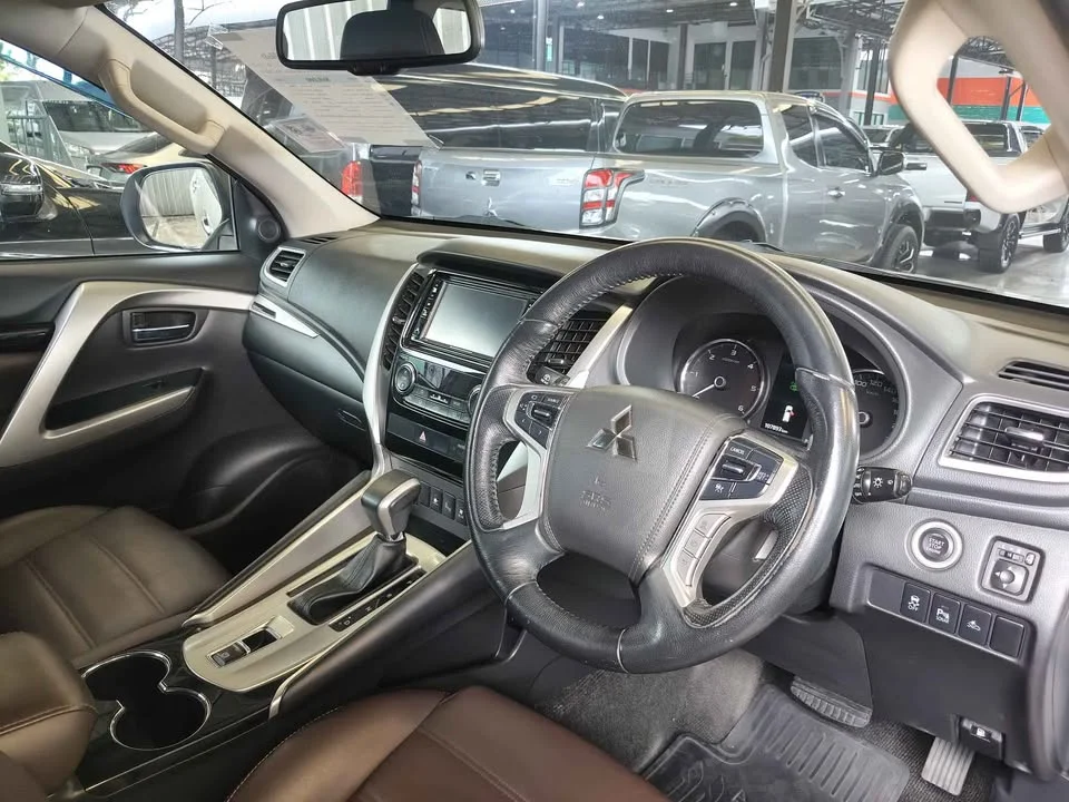 2021 Mitsubishi Pajero Sport III 2