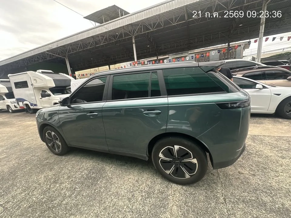 2025 Land Rover Range Rover Sport III 3