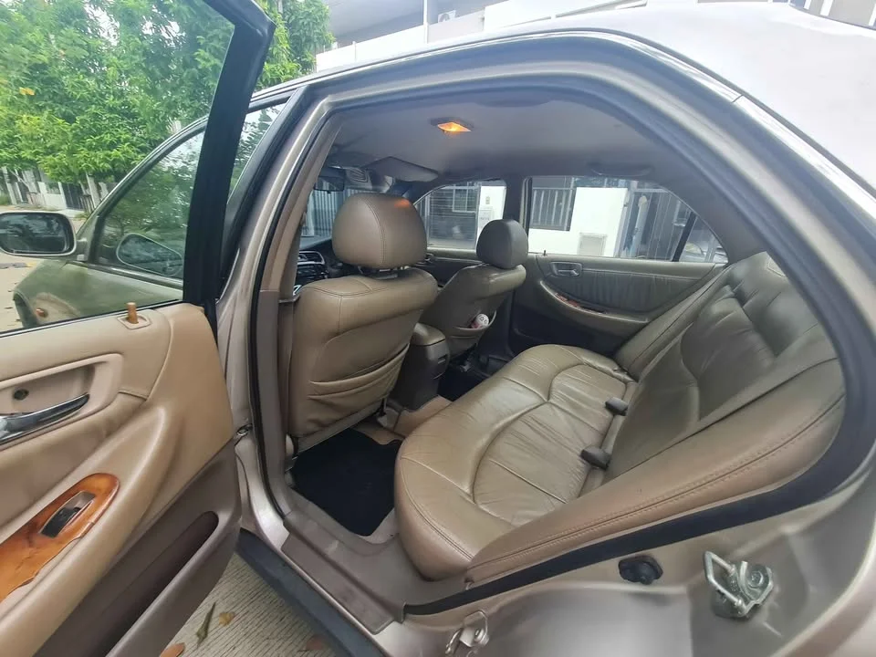 1999 Honda Accord VI 2