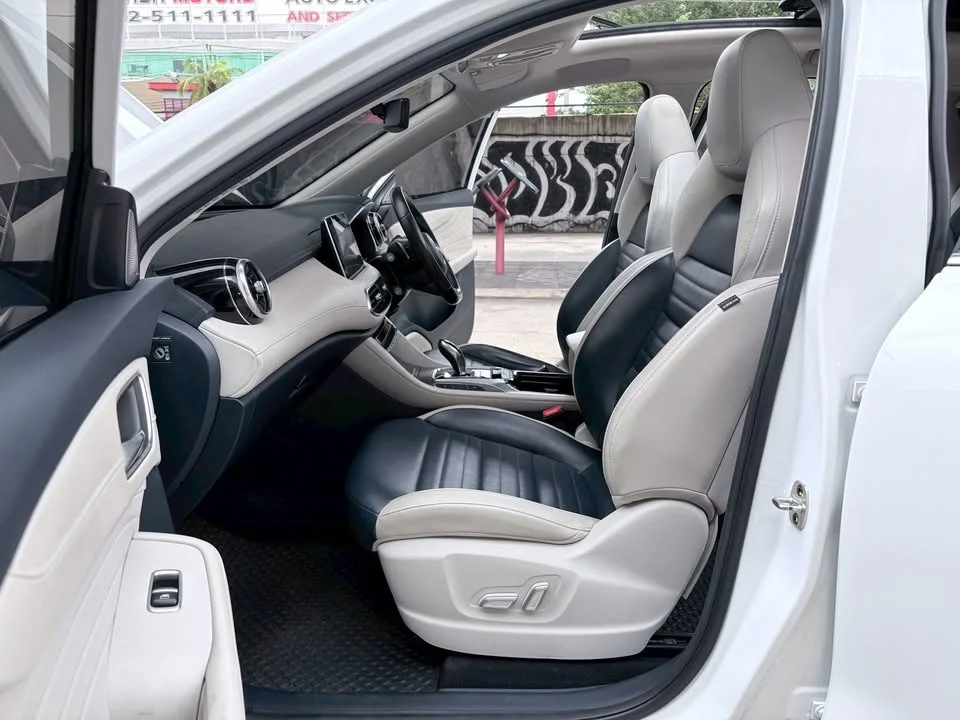 2021 MG HS 3