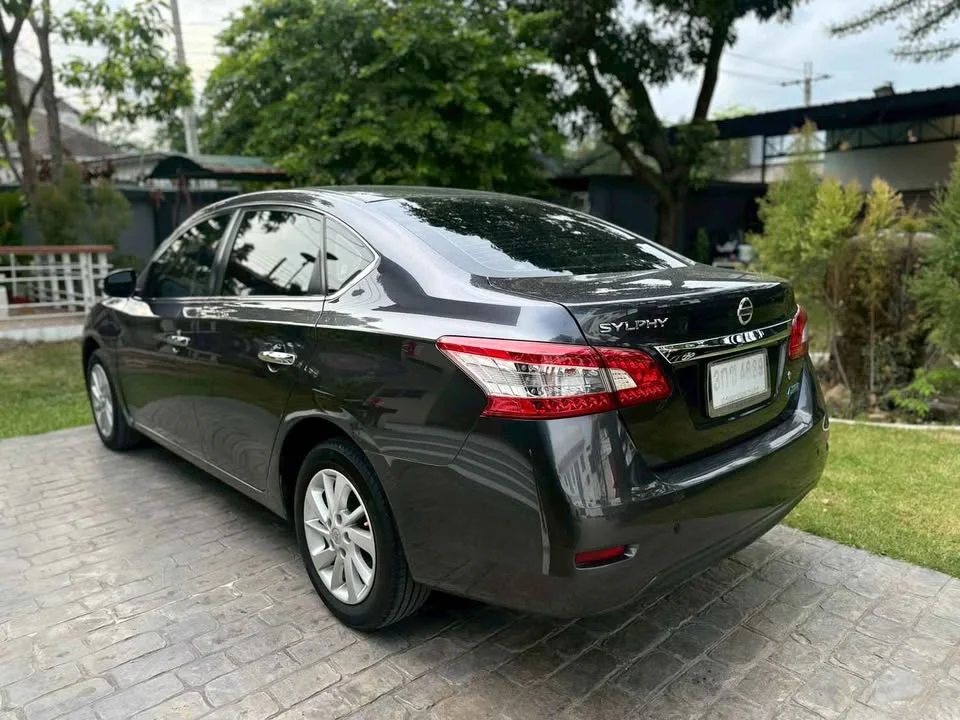 2013 Nissan Sylphy III (B17) 2