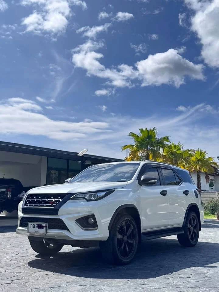 2016 Toyota Fortuner II 2