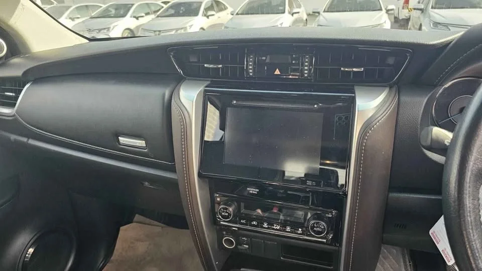 2019 Toyota Fortuner II 3