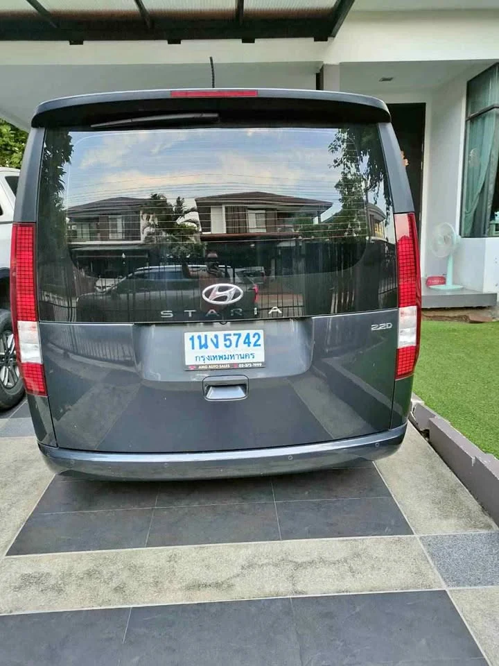2022 Hyundai Staria US4 2