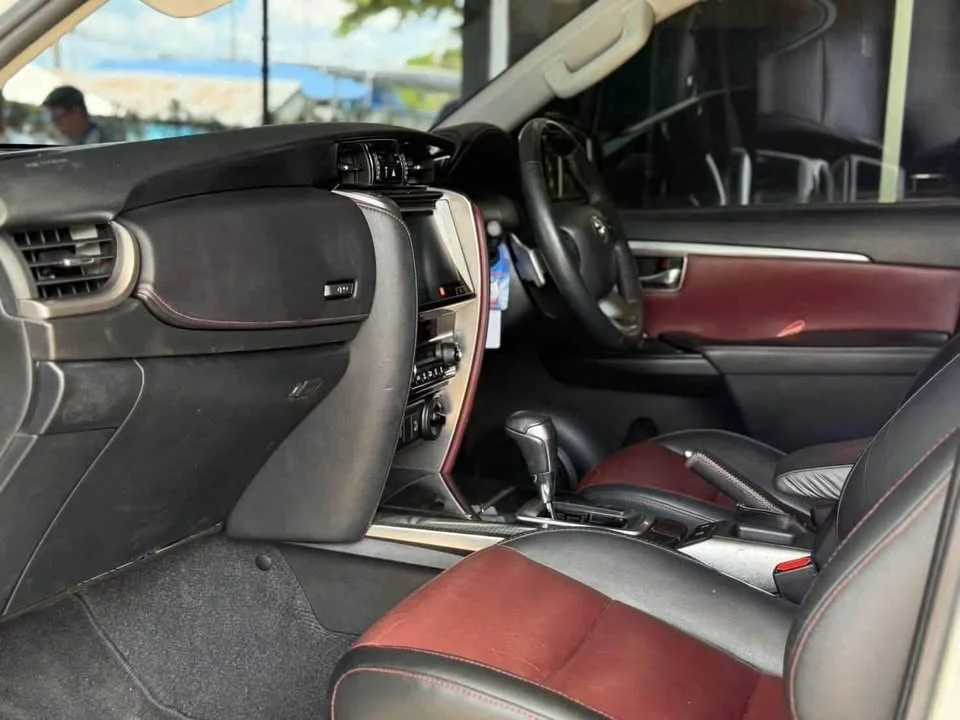 2016 Toyota Fortuner II 3