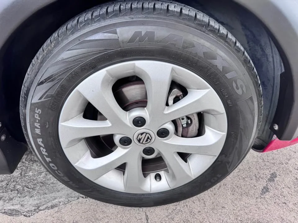 2017 MG 3 II 3