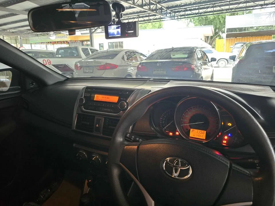 2015 Toyota Yaris III 3