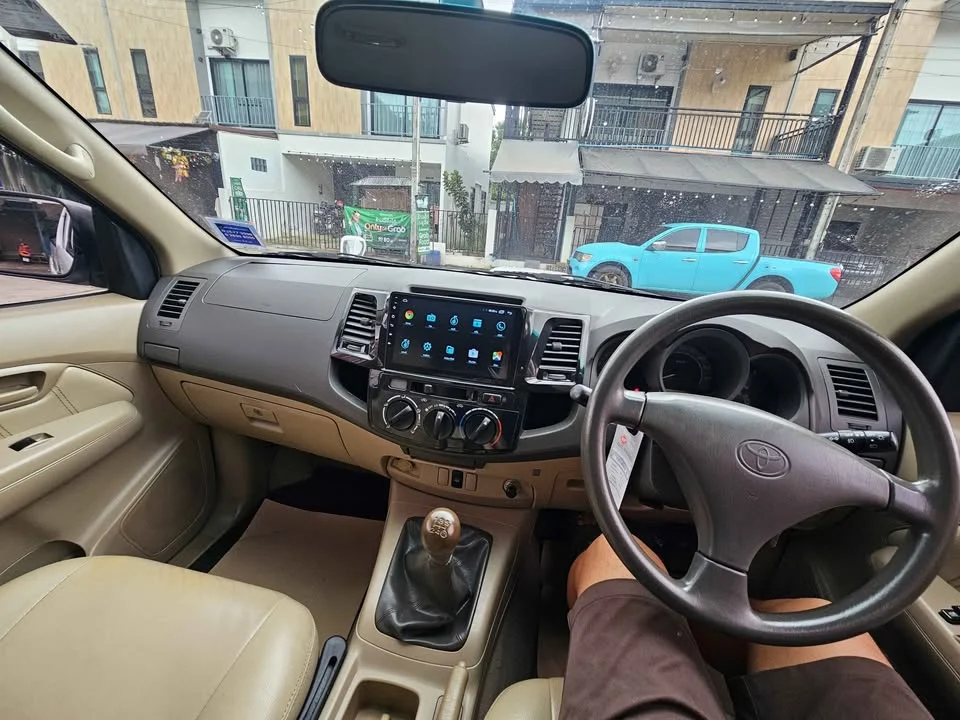 2011 Toyota Hilux VII 2
