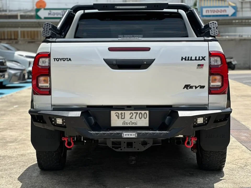 2024 Toyota Hilux VIII 2