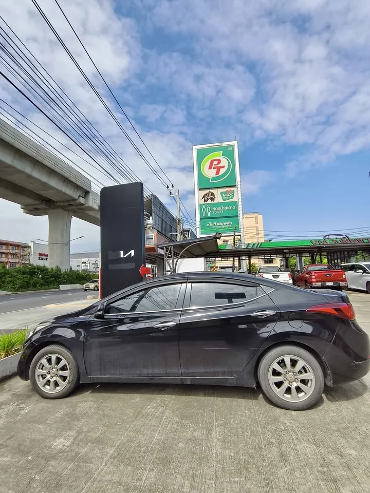 2014 Hyundai Elantra V 3