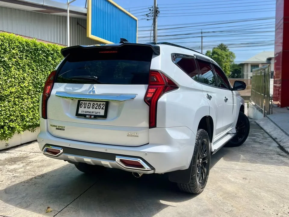 2021 Mitsubishi Pajero Sport III 2